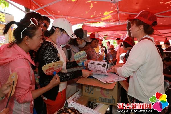 当高考遇到端午佳节佳铭房产中介为考生及家长献爱心